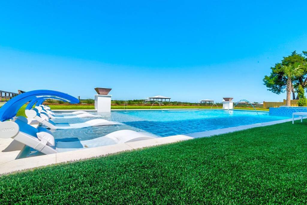 אייל אוף פאלמס New Waterfront Home With Deep Water Dock מראה חיצוני תמונה
