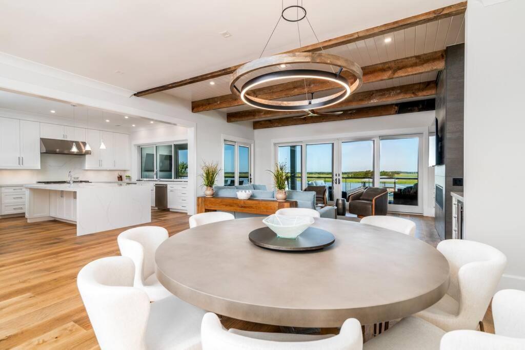 אייל אוף פאלמס New Waterfront Home With Deep Water Dock מראה חיצוני תמונה